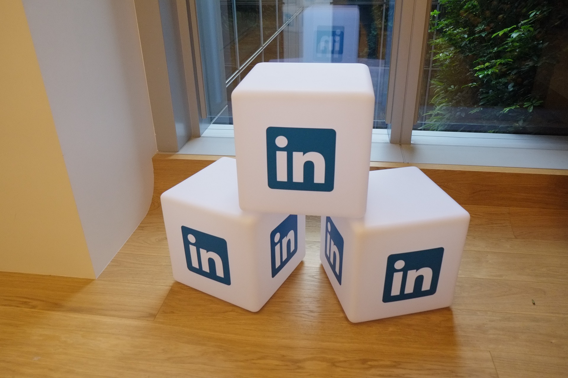 attirer-vos-clients-avec-linkedin.jpg